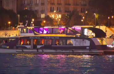 Budapest boat tour Budapest boat tour