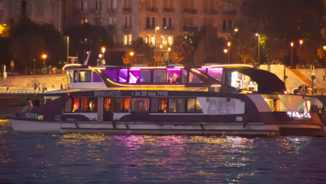 Budapest boat tour Budapest boat tour